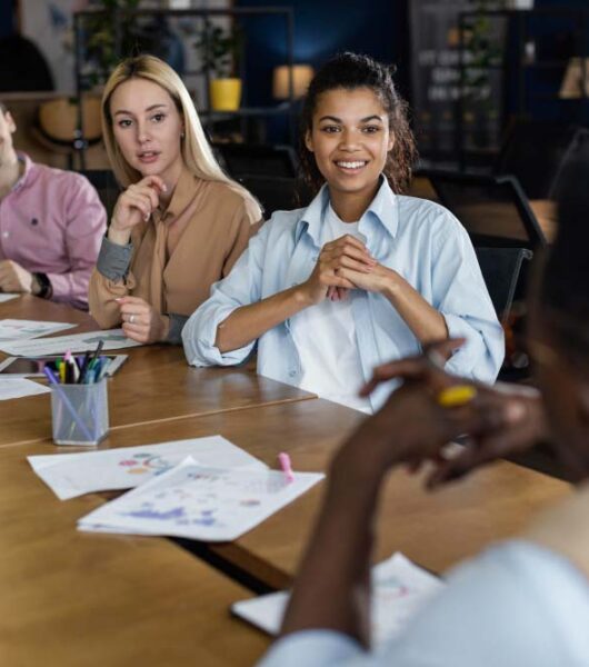 FOUR THINGS CONFIDENT PEOPLE SAY IN MEETINGS