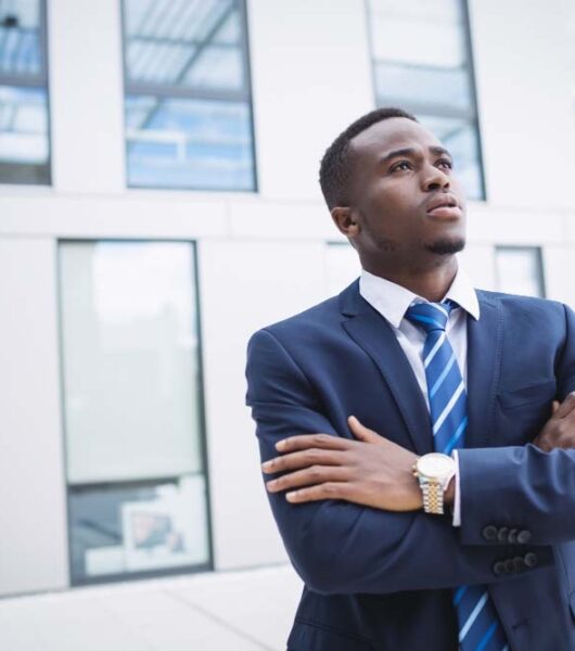 HOW TO POSITION YOURSELF AS A BUSINESS EXECUTIVE