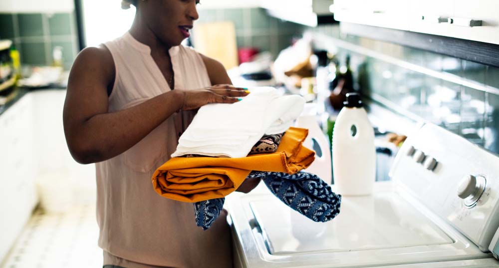 OFFSHORE CATERING SERVICES BY SPETIV CONSULTING 2 Laundry Services: Clean, Efficient, and Green